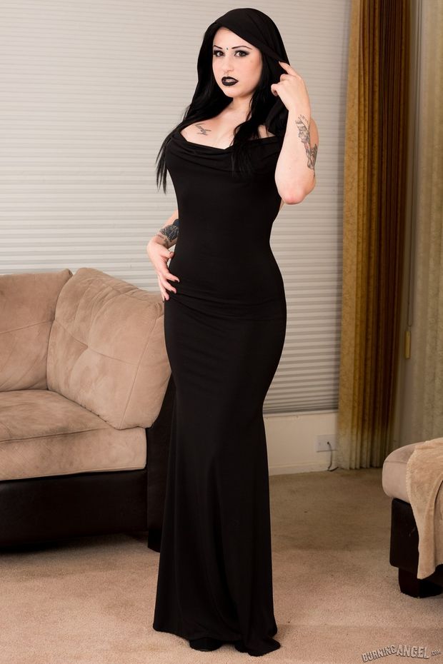 Costume: Goth