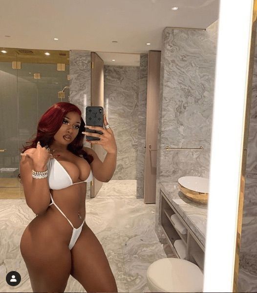Non nude