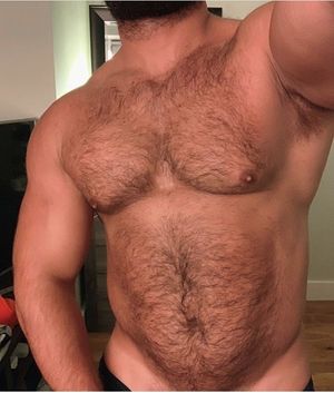Muscled dadbod ftw