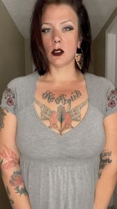 Tattooed jiggles are awesome.