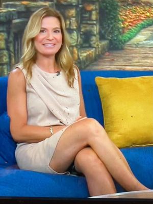 Love those gorgeous legs and thighs beautiful smile