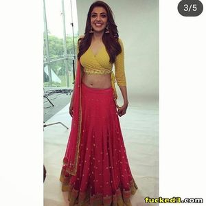 This hot women is looking so hot