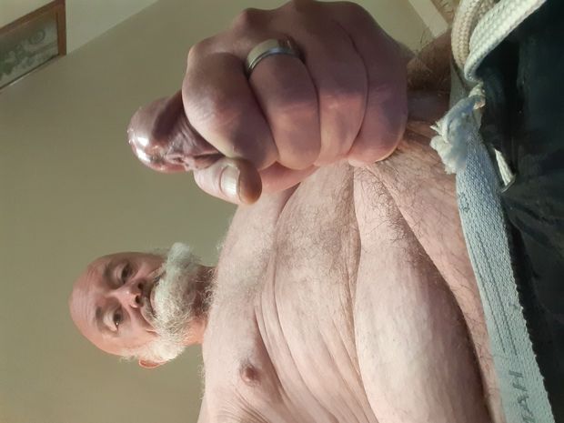 This old man wants to squirt his cum everywhere