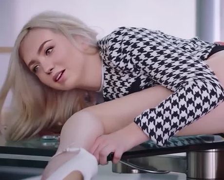 Peyton List Sex Face