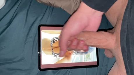 Perfect titties to bust on