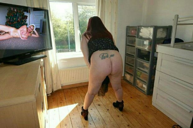 Whore wants dick in the ass