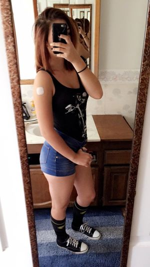 would love to fuck my exes jucy pussy with that big ass clapping against me when i fuck her doggy