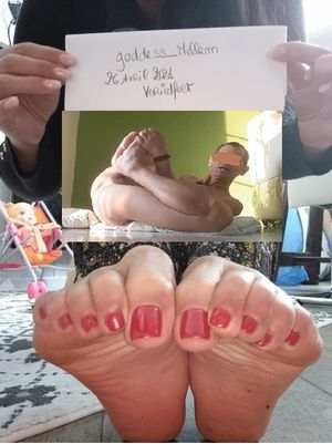 je fais du 40 tu kif mes ongle sale pute gicle