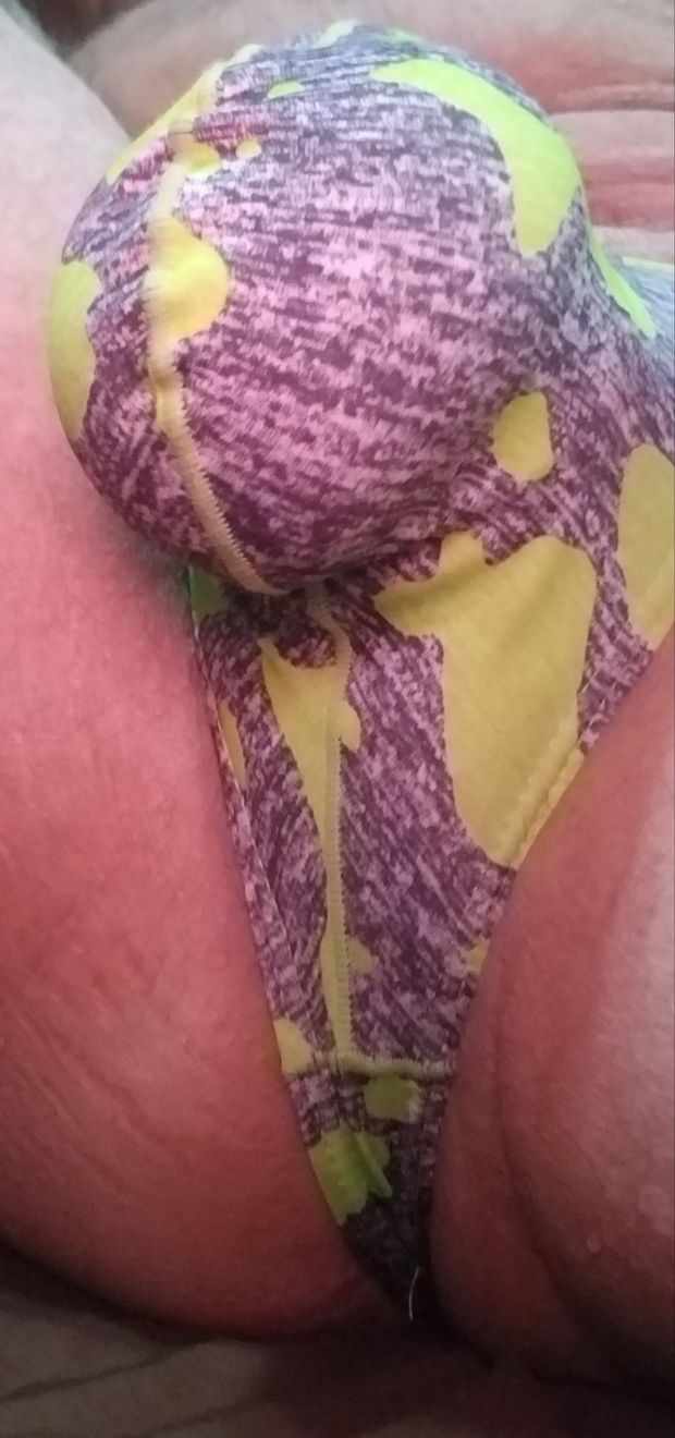 Bulging thong
