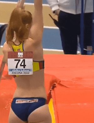 She knows how to handle long things