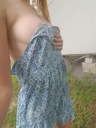 Lost a bet and I had to walk around outside with only this dress on me. I might get fucked hard by a stranger