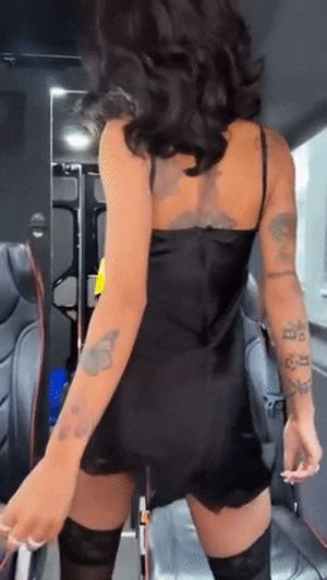 Coi Leray making that little butt of hers jiggle...