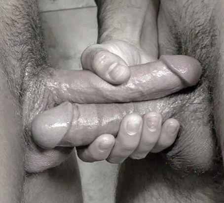 My kind of handshake...❤️