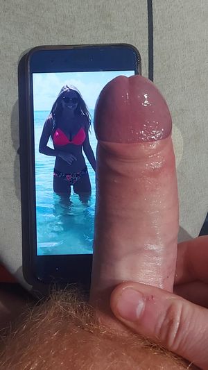 Chloe has such nice titties