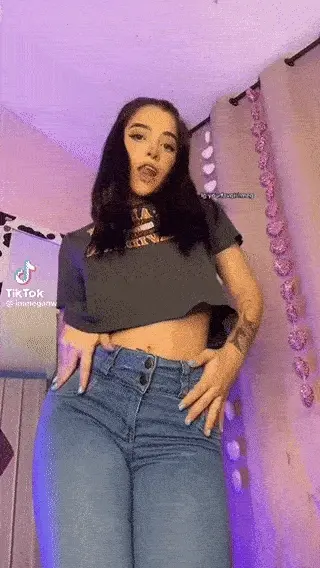 @immeganw