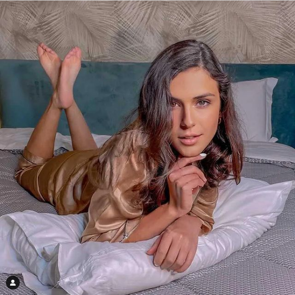 The pose