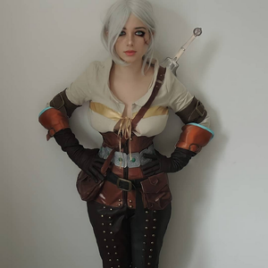 Sexy blonde cosplayer with nice tits 3 - Ciri Cosplay The Witcher