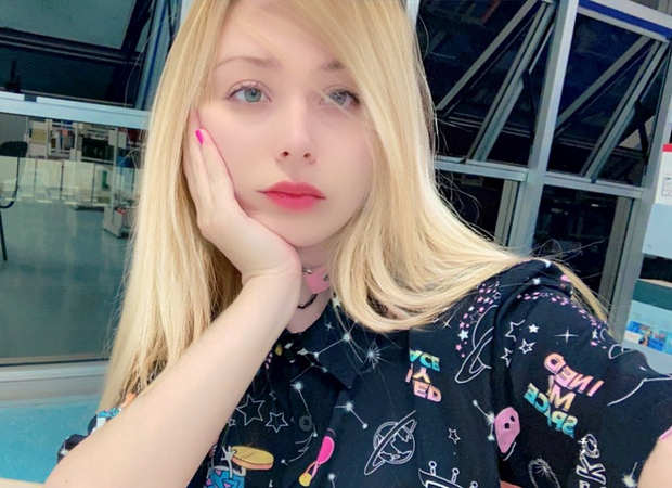 Sexy blonde cosplayer with nice tits 12 - Cute innocent face