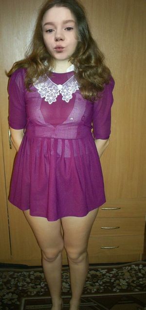 Teen non nude posing