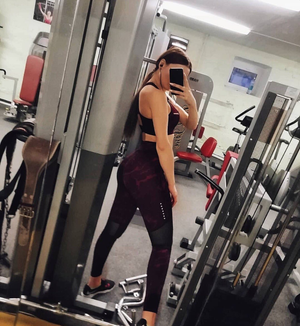 Teen working on her butt