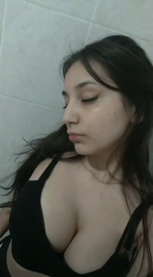 sexy argentinian with big tits