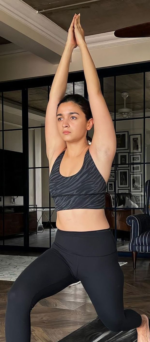 Alia Bhatt hot yoga