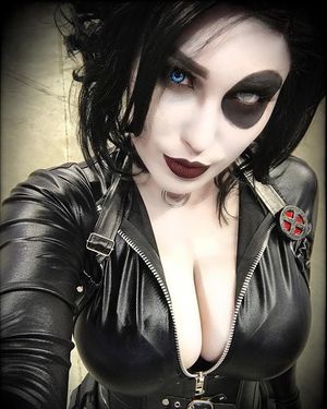 Domino cosplay