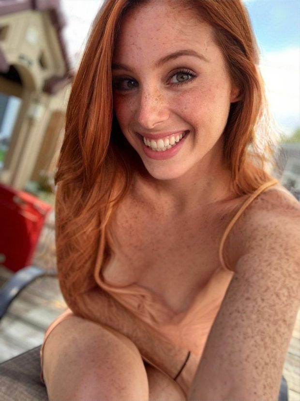 Hanzi56 Redhead - TitsGlobal