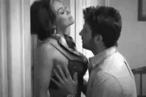 I want to kiss you, you're a bombshell