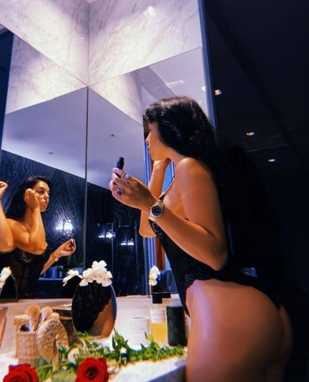Georgina Rodriguez big ass