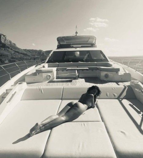 Georgina Rodriguez naked on yacht