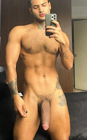 Monster dick selfie