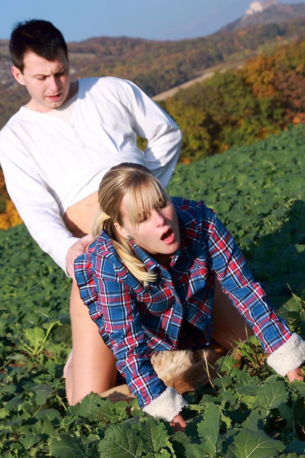 mary fucked in ass in a FIELD