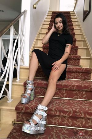 Naughty GF: Nightout