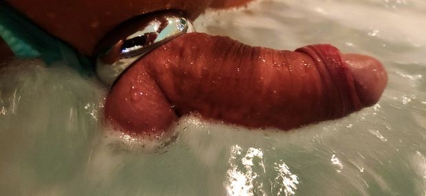 Exhilarating, naked in the hotel hottub!