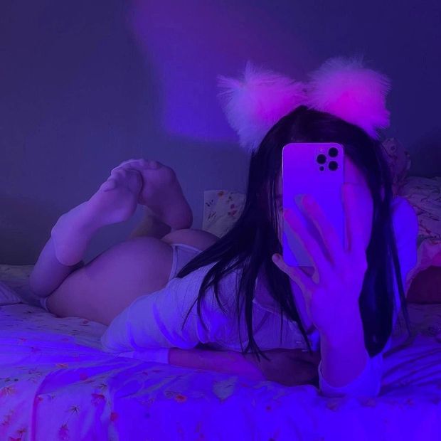 Ass and feet