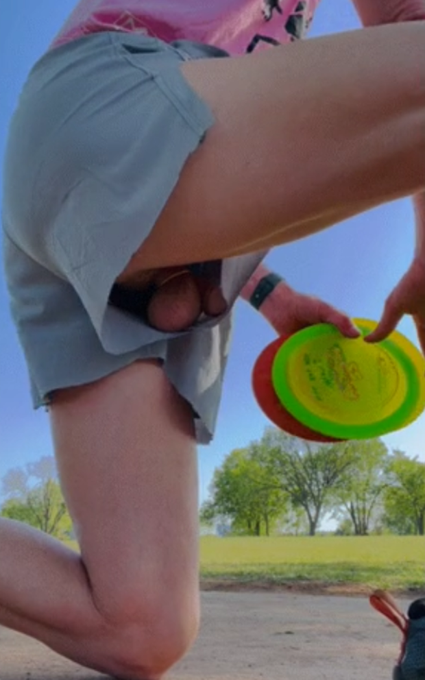 Freeballing in the park