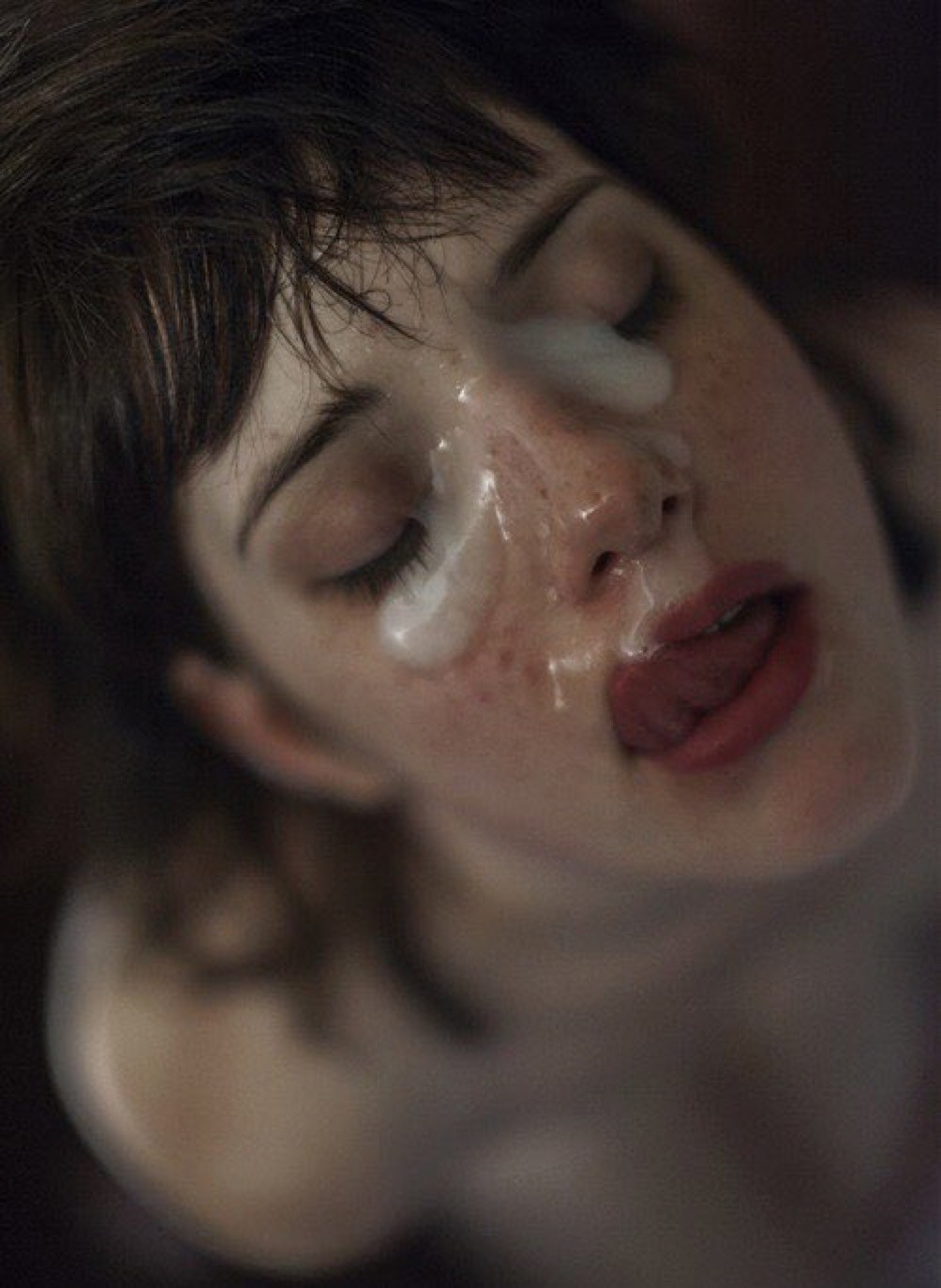 Brunette enjoys it