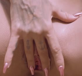 nice pussy and sexy nails