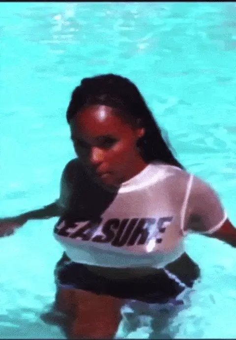 Janelle Monae. Glass onion