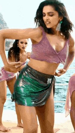 Sexy Indian babe Deepika Padukone