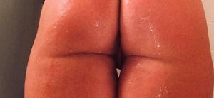 STEP SISTER'S GOT AMAZING ASS