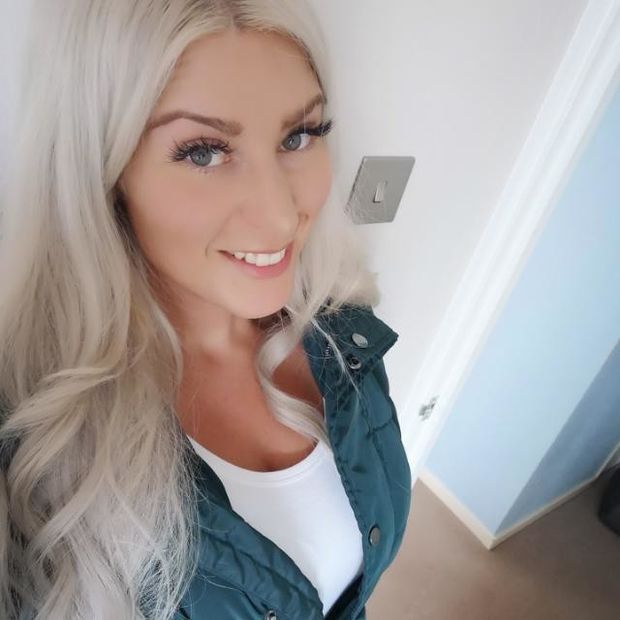 Hot blonde with lashes