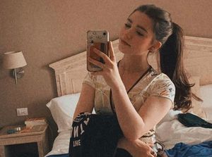 meet me in my room for a surprise bro