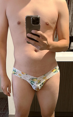Spring panties selfie