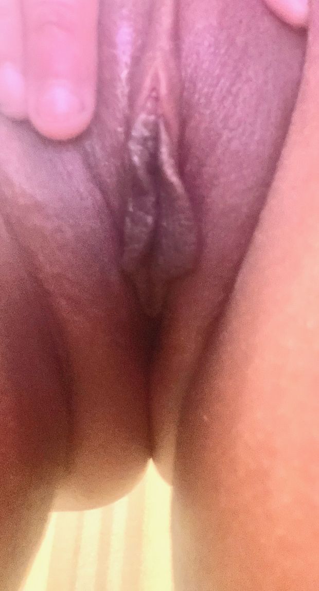 Wife's sexy pussy