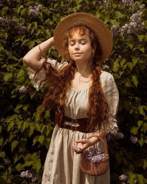 Everlinet - The wild blossoming beauty of may untamed by hands of humans - 1