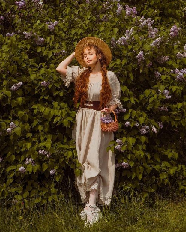 Everlinet - The wild blossoming beauty of may untamed by hands of humans - 2