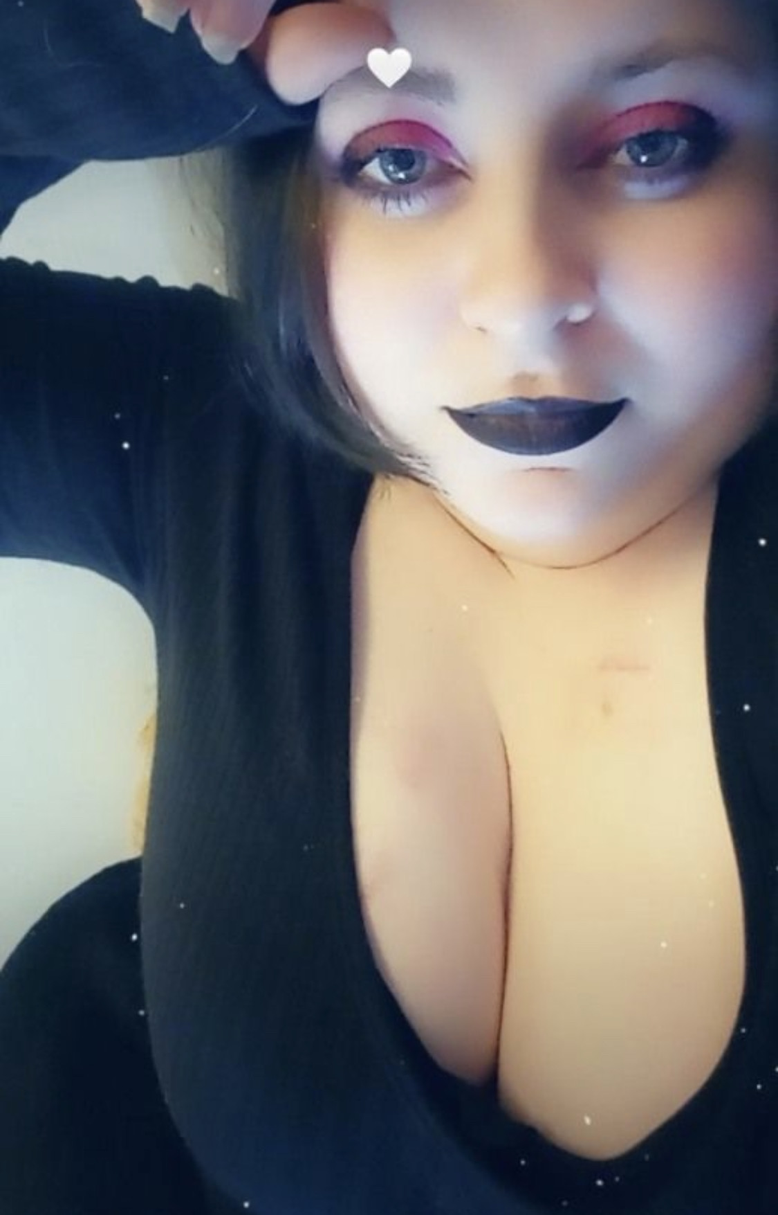Perfect big gift goth gf