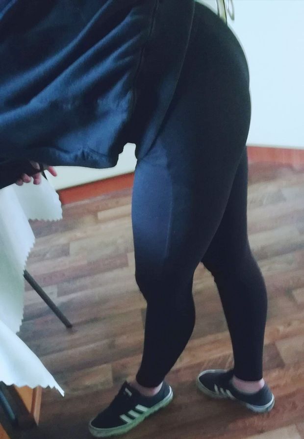 Ass leggins